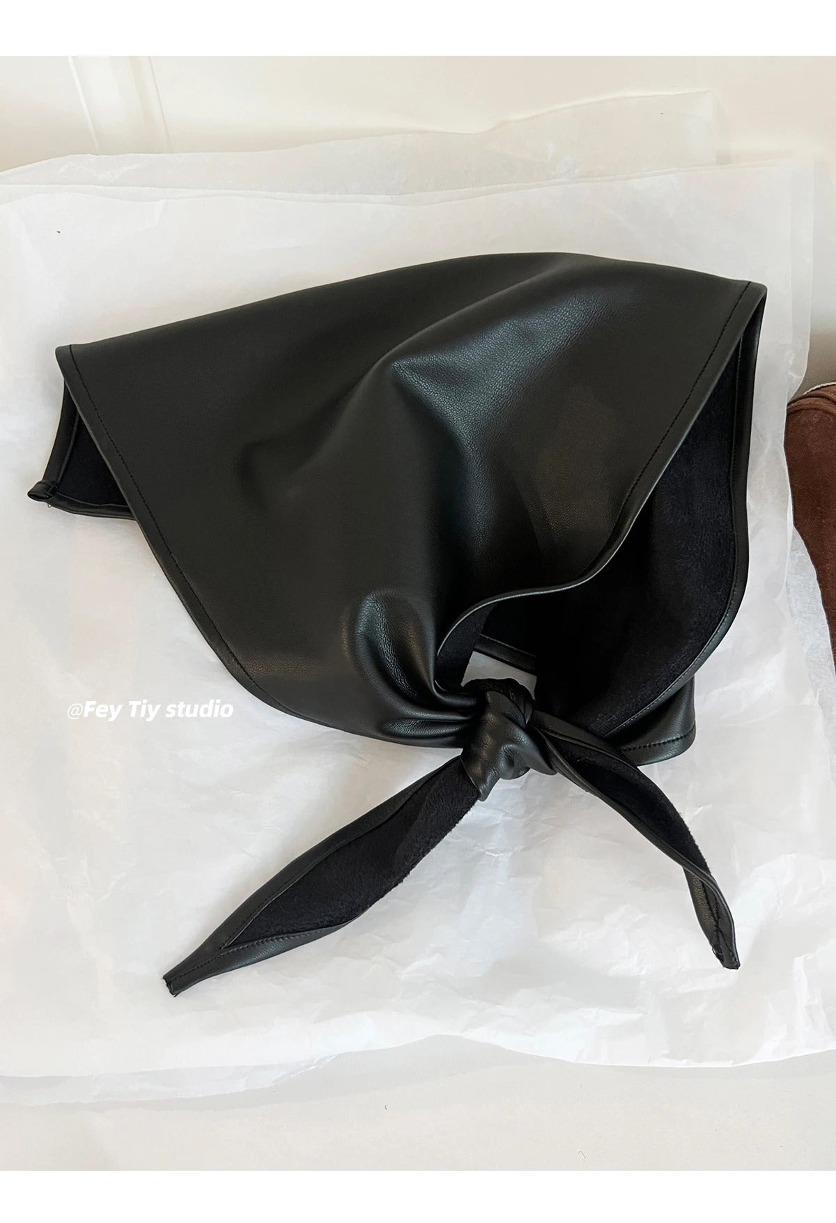 Retro Spicy PU Leather Headscarf Hat Women Summer Y2k Square Scarf Hip-hop Kerchief Korean Series Versatile Headband hair scarf