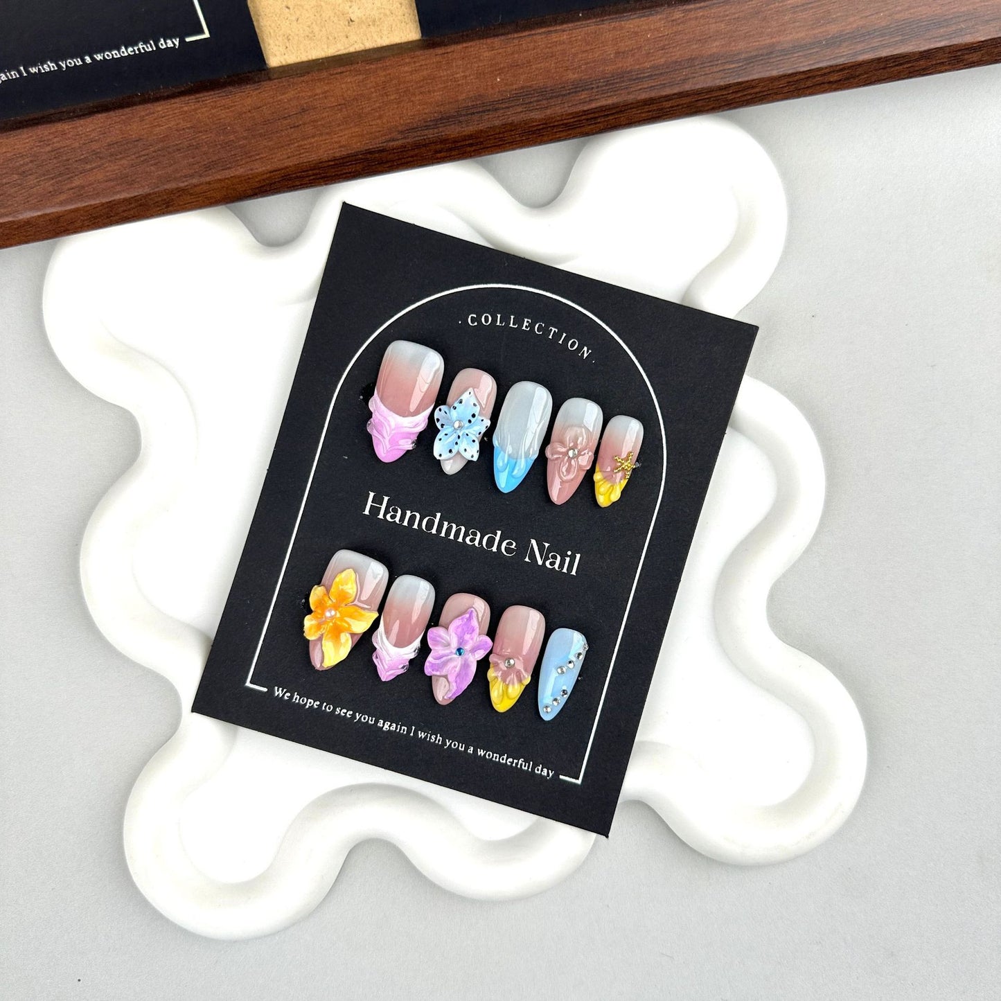 Custom Handmade Carved Petal Style European and American Cross-Border Wearable Nail Tips High-End Summer Handmade Nail Stickers