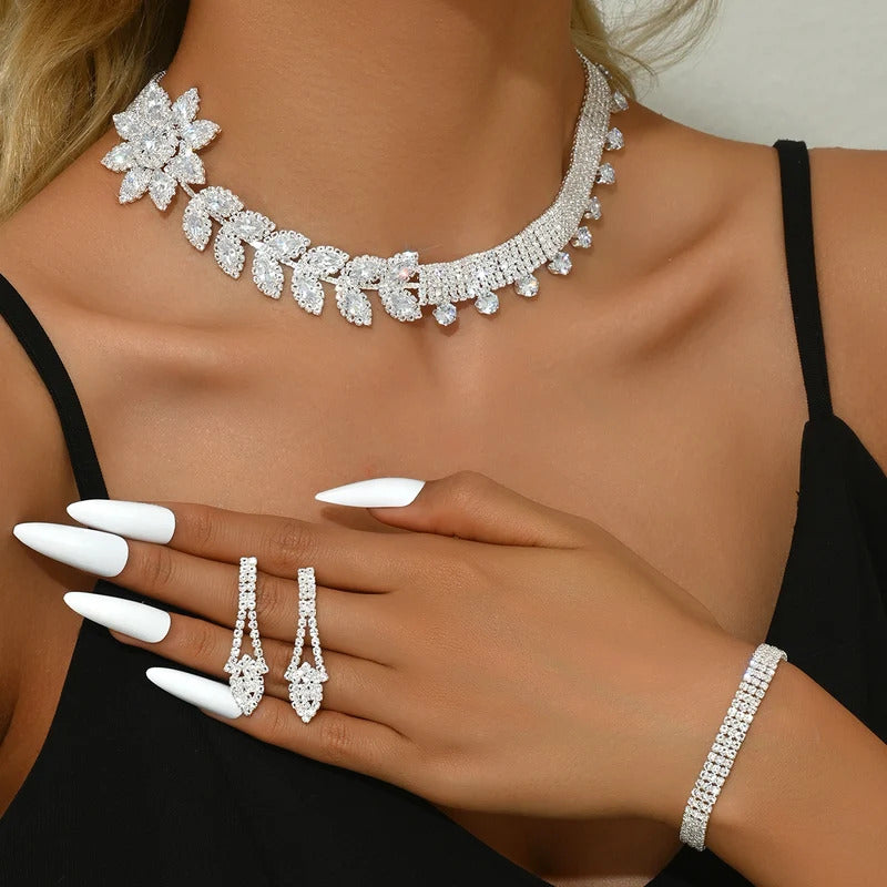 4PC Women's Fashion Flower Necklace Earrings Bracelet Jewelry Set Light Luxury Suitable for Wedding, Party, Festival Gifts-8541