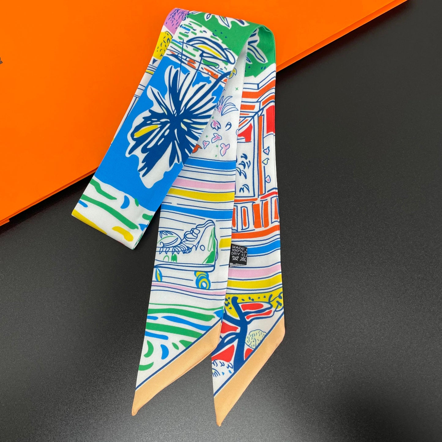 2024 Brand Design Leopard Twill Silk Scarf Luxury Scarf Women Foulard Skinny Bag Scarves Neckerchief Fashion Hair Headband