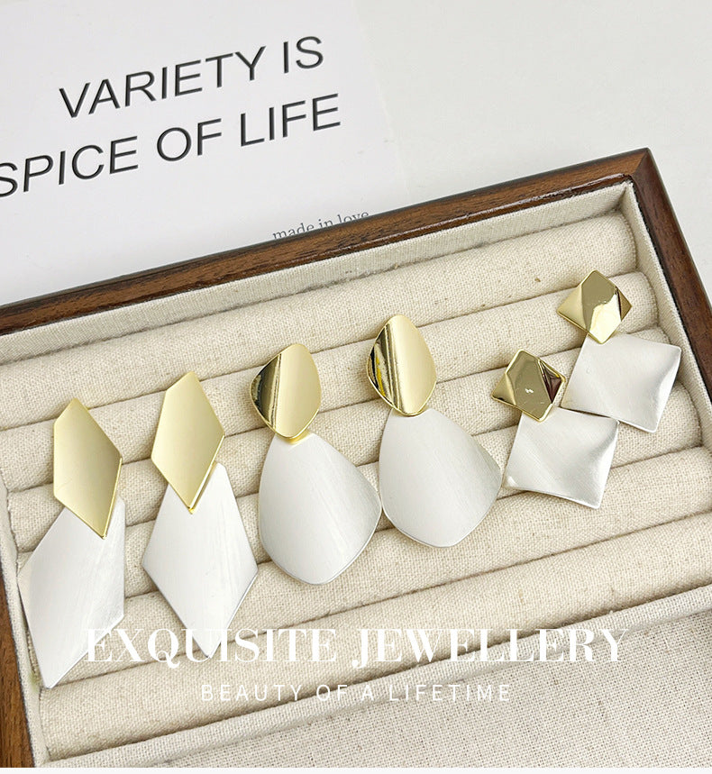 Trendy Color-Block Brushed Silver Rhombus Earrings Personality 925 Silver Needle Women's Stud Earrings 2025 New High-End Fashion