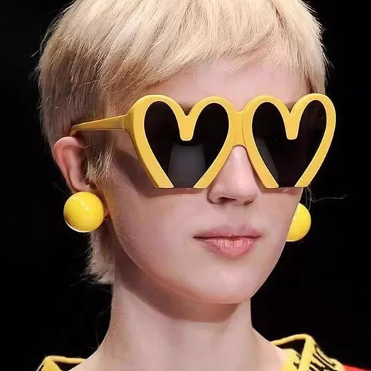 Love Birthday Party Sunglasses Woman Stage Performance Funny Sunglasses Hearts Sweet Fashion Travel Girls Sun Glasses gafas