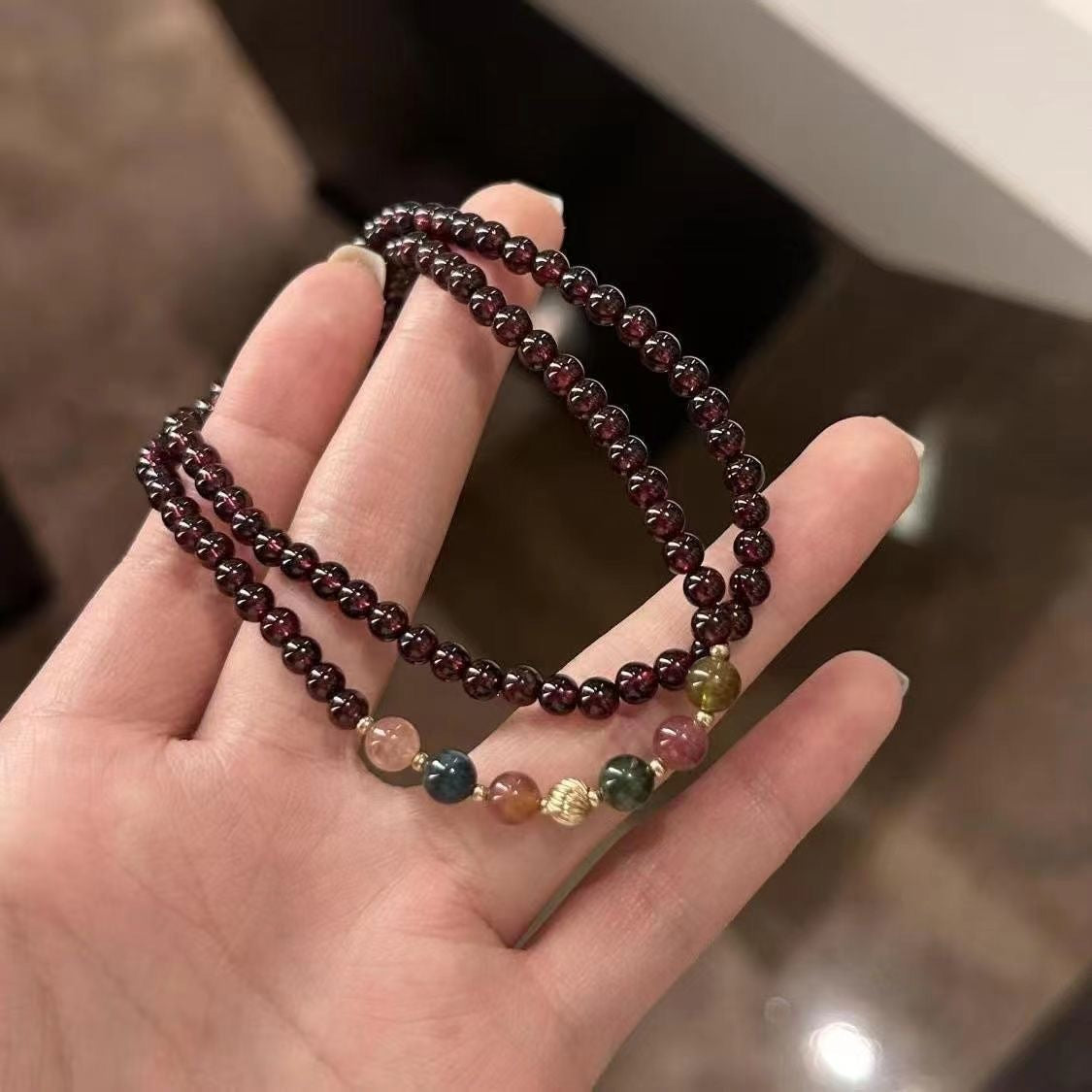 New Chinese Style Multi-layer Imitation Garnet Color Beaded Bracelet Niche Retro High-end Sense High Appearance Simple Hand Jewelry