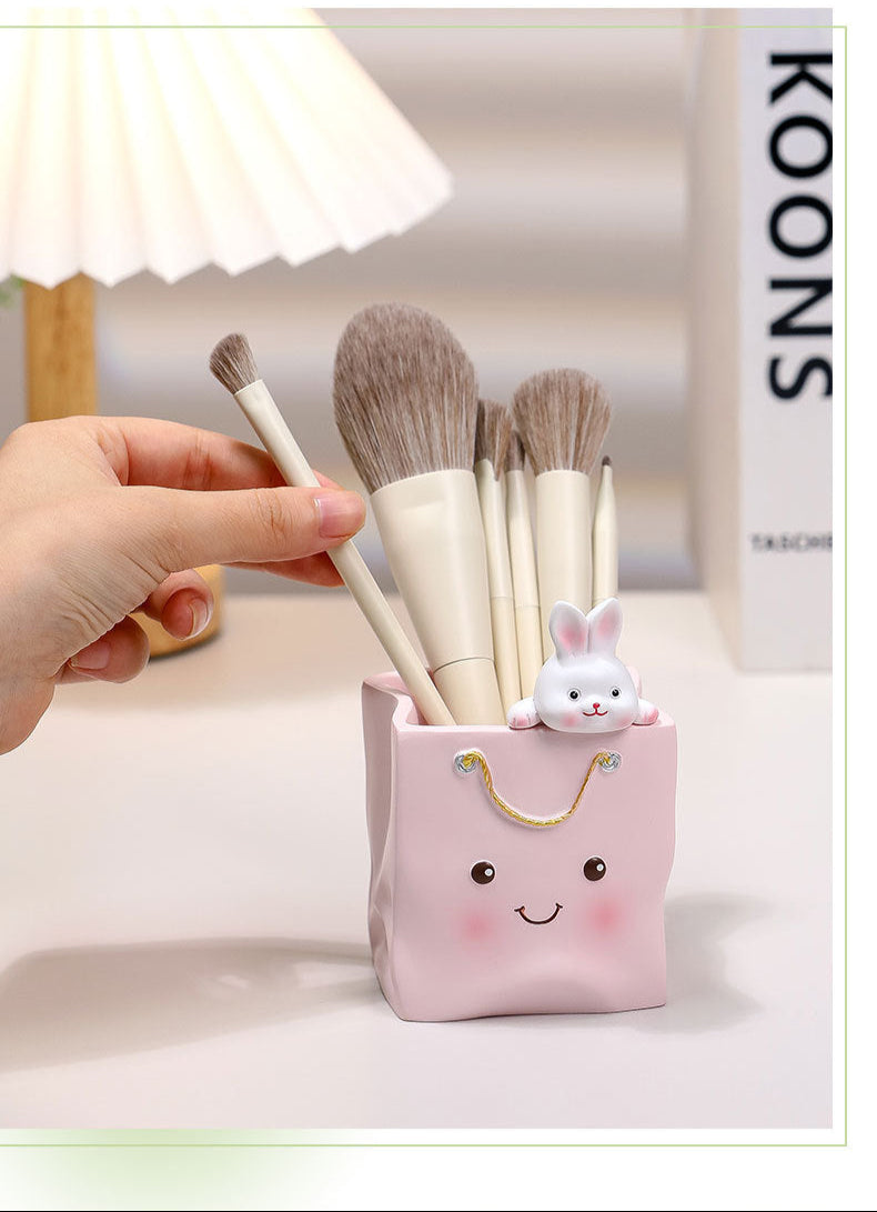 Cute Pen Holder Handmade Ornament High-end Creative Office Desk Decoration Pen Box Resin Figurine Office Gift