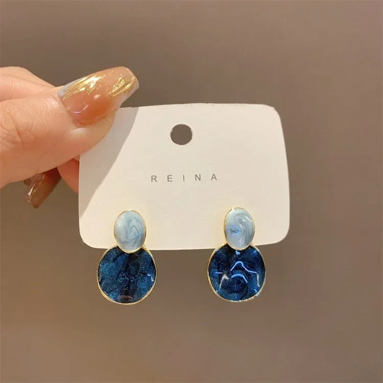 Korean Style Zircon Black Resin Square Ear Studs for Women Elegant Luxury Geometric Earrings 2024 Fashion Trends Jewelry Gifts