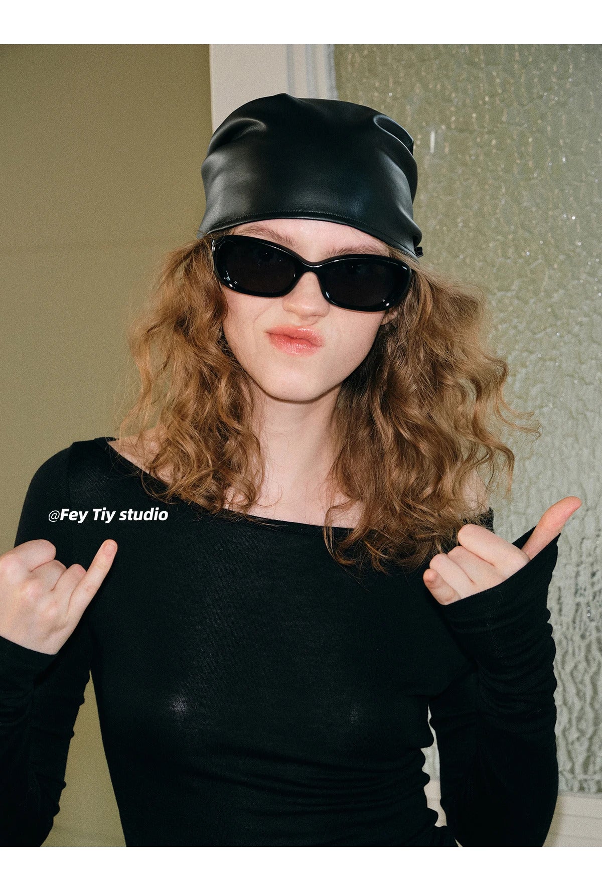 Retro Spicy PU Leather Headscarf Hat Women Summer Y2k Square Scarf Hip-hop Kerchief Korean Series Versatile Headband hair scarf