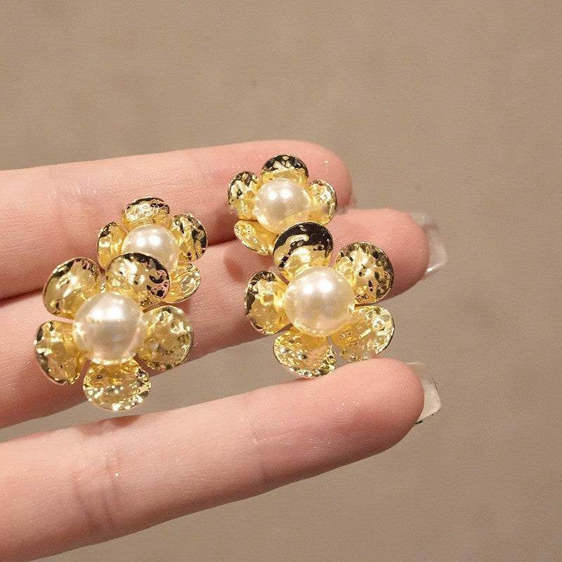 One Cold Style Simple Metal Earrings Retro High Fashion Style Texture Round Earrings