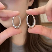 Temperament Painless Magnetic Suction Earrings Women's Ear Bone Clips Without Ear Holes Cold Style All-match Exquisite High-end Sense Niche Ear Accessories