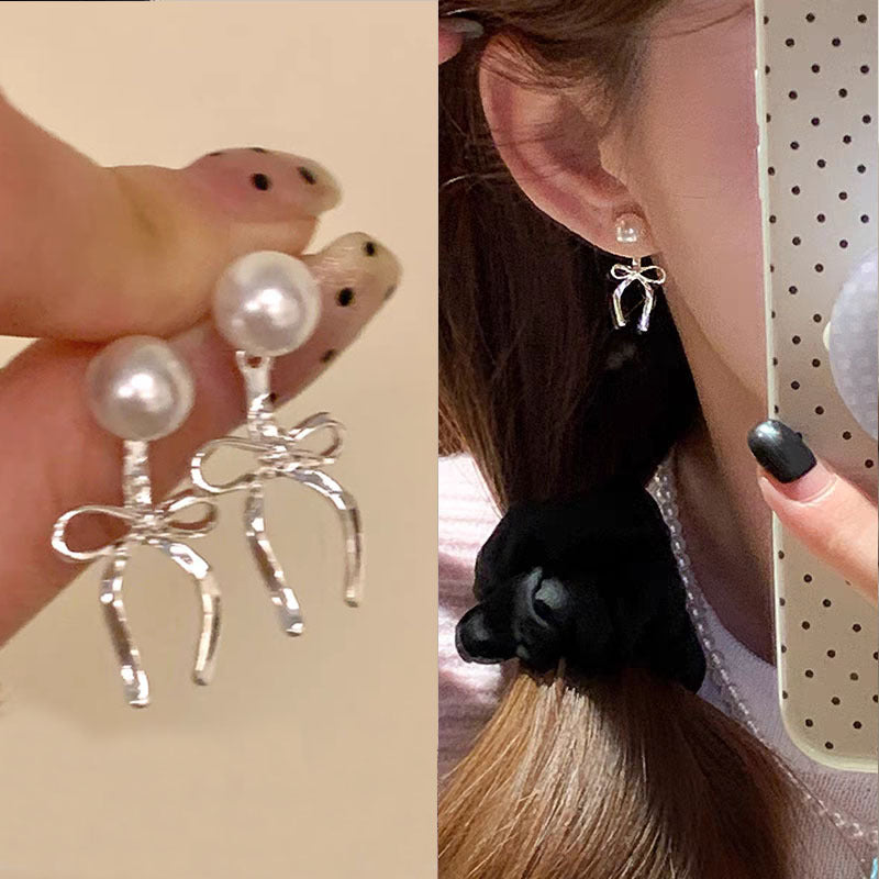 925 Silver Needle Love Butterfly Gravel Fashionable and Versatile Earrings Niche Unique Design Pearl Flower Earrings Earrings