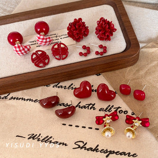 Temperament Painless Magnetic Suction Earrings Women's Ear Bone Clips Without Ear Holes Cold Style All-match Exquisite High-end Sense Niche Ear Accessories