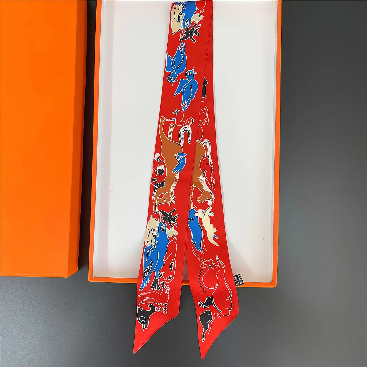 Brand Design Twill 100% Silk Scarf Luxury Fashion Scarf Women Foulard Skinny Bag Scarves New Hot Neckerchief Hair Headband