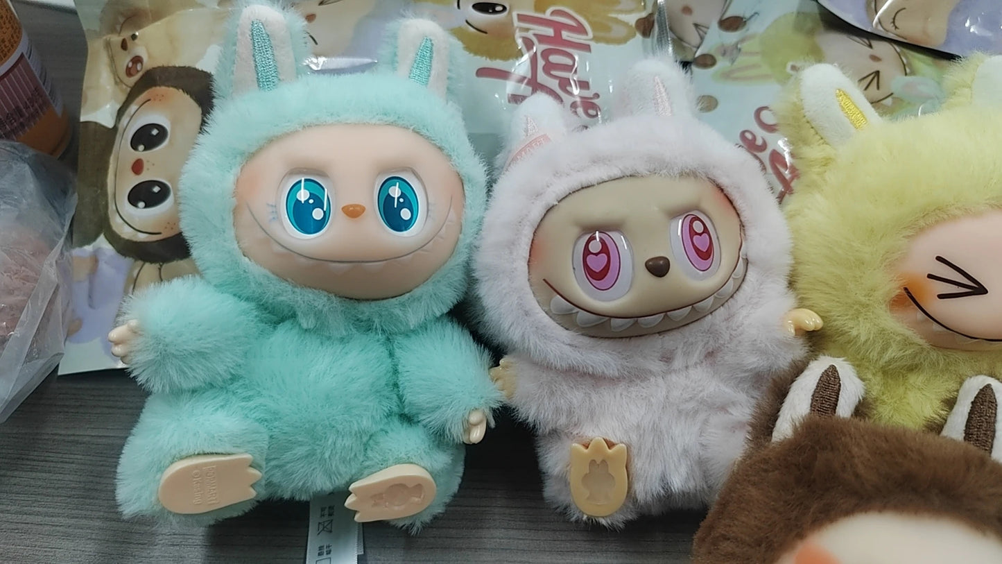 Hot Sale Anime Figure Labub Vinyl Pendant Doll Model Toy Cute Monster Replica Keychain Toys Birthday Gifts