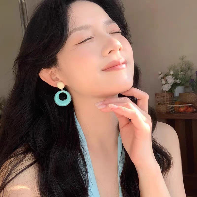 Summer Color-Block Hoop Earrings for Women Without Pierced Ears, Clip-On Round Hoop Studs, 2025 Spring/Summer New Dopamine Exaggerated Accessories