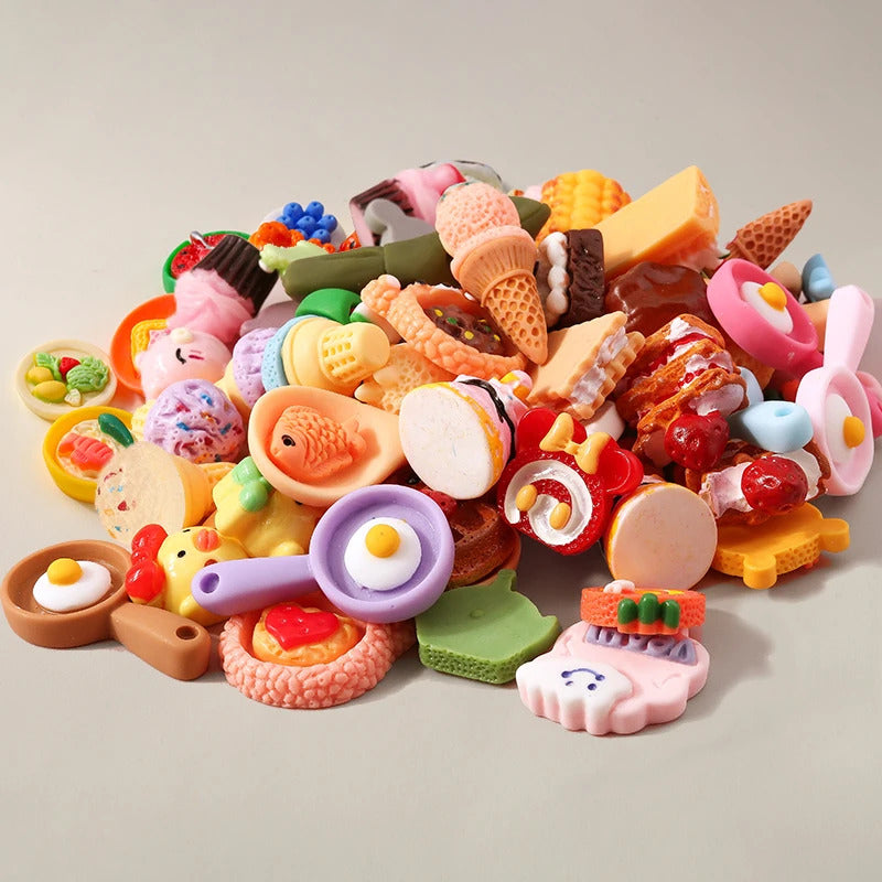 Leslie Random Mix 10pcs Cute New Miniature Dollhouse Simulated Food Snacks Mini Bread Cake for Girls BJD Doll Kitchen Toys
