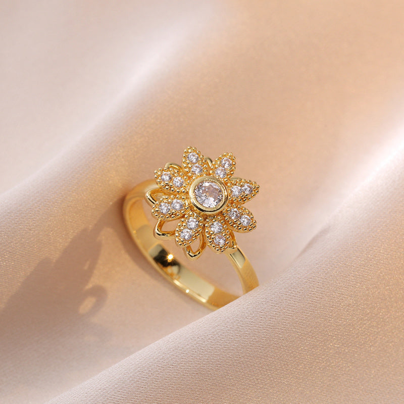 Rotating Ring for Women with Micro Paved Zircon, Elegant and Minimalist Style, Versatile Full Diamond Round Clover Ring Jewelry