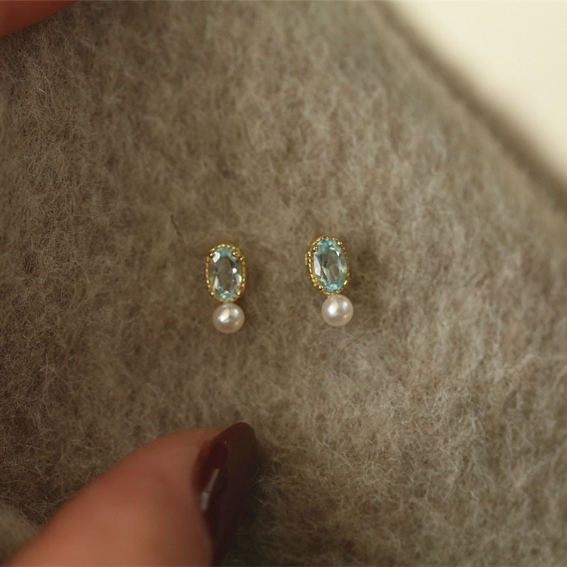 925 Silver Needle Love Butterfly Gravel Fashionable and Versatile Earrings Niche Unique Design Pearl Flower Earrings Earrings