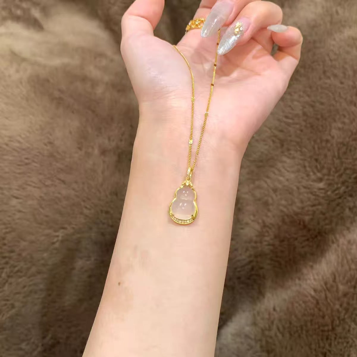 New Chinese Style Golden Branch Jade Leaf Ice Transparent Imitation Agate Gourd Necklace for Women Light Luxury National Trend Pendant Exquisite High-end Clavicle Chain