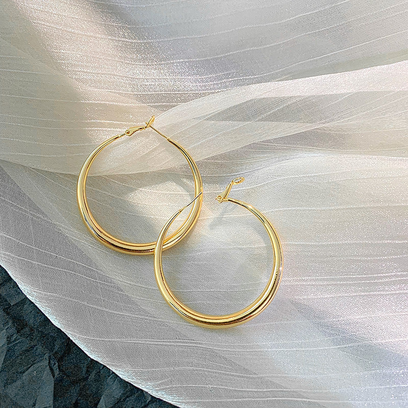 Simple Heart Circle Earrings Fashion Versatile Geometric Ear Clips Ear Studs Light Luxury High-end Feel Earrings for Women