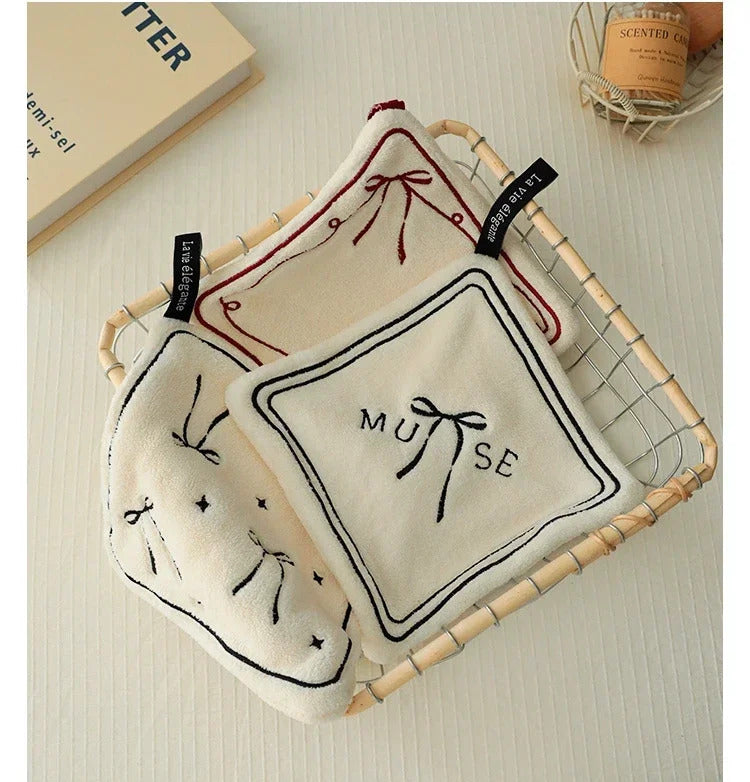 Double-layered Bow Pattern Thick Hand Towel Cleaning Cloths  Absorbent Hanging Towel Home Decoration Kitchen Accessories