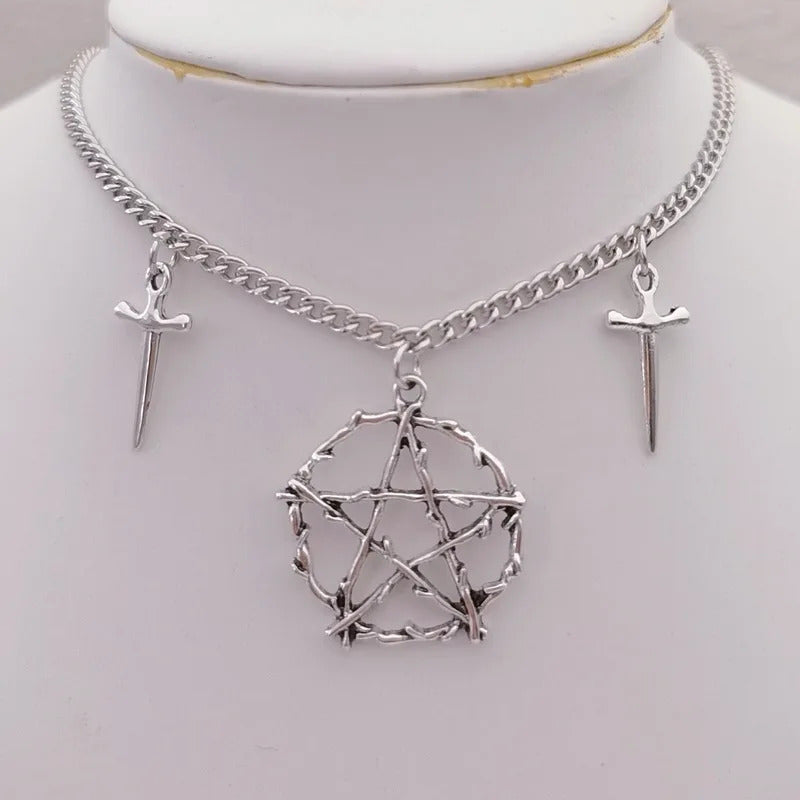 Goth Gothic Peach Heart Flower Sword Eye Cross Pendant Choker Chain Necklace For Man Women New Fashion Jewelry Vintage Punk