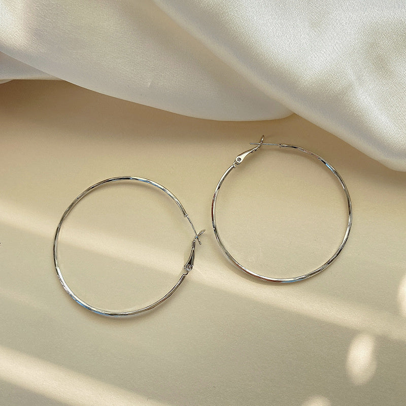 925 Silver Needle Hong Kong Style Retro Metal Earrings Women's High-Grade Geometric Simple Bracelet Ear Clip All-Match Exaggerated Commuter Earrings