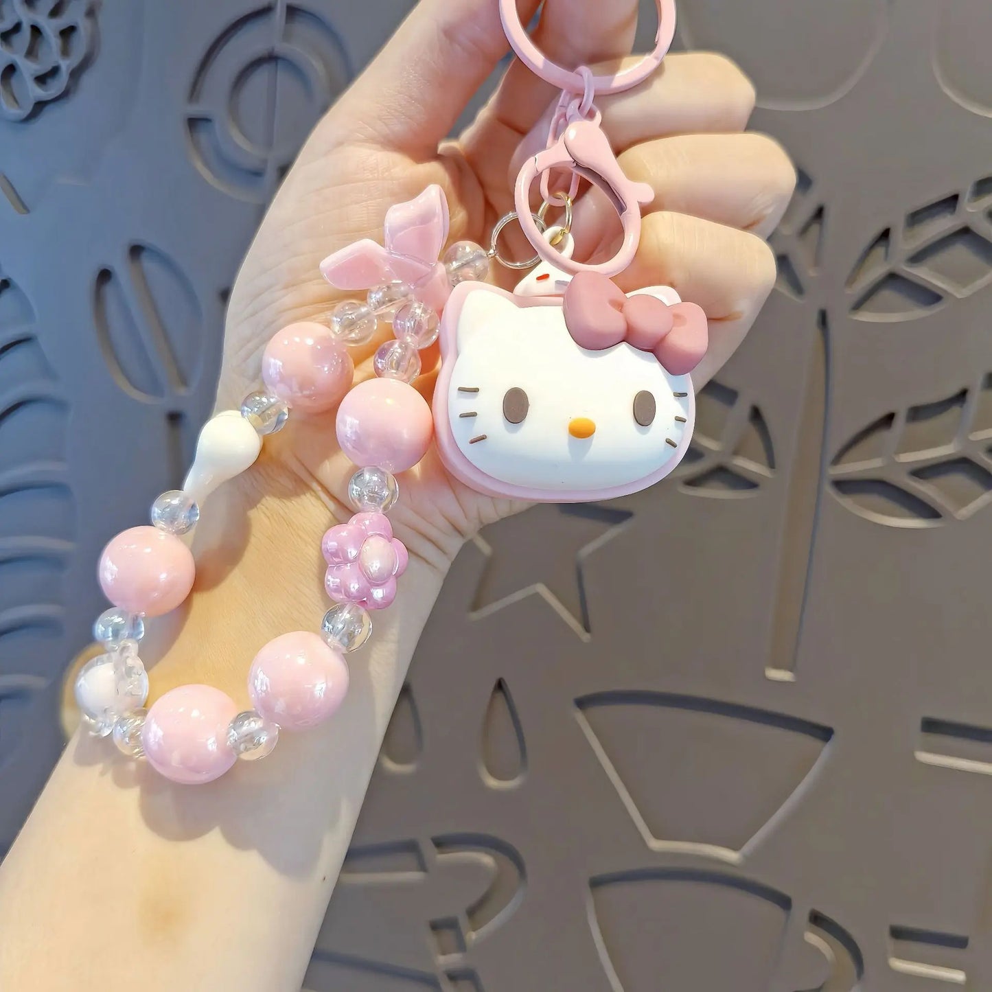 Sanrio Beaded Keychain Hello Kitty Cinnamoroll Kuromi Cute Cartoon Doll Pendant Phone Chain Keychains Bag Pendant Accessories