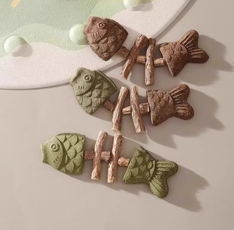 Cat Toy Fish Bone Wooden Polygonum Teething Stick Realistic Fish Teeth Cleaning Stick Self-Entertainment Toy Creative Grilled Fish Teaser Stick