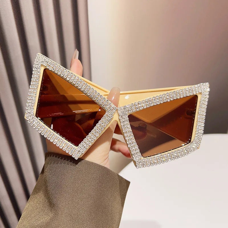 Vintage Super Big Full Crystal Cat Eye Sunglasses Women New Fashion Rhinestones Shiny Sun Glasses Ladies Oversized Bow Shades